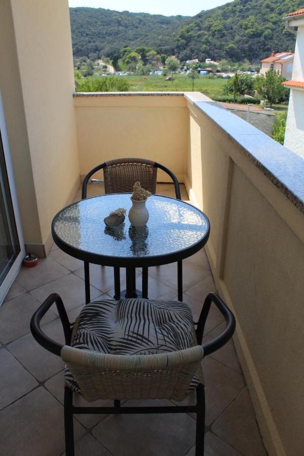 Apartments Kampor Damira Rab Town Extérieur photo