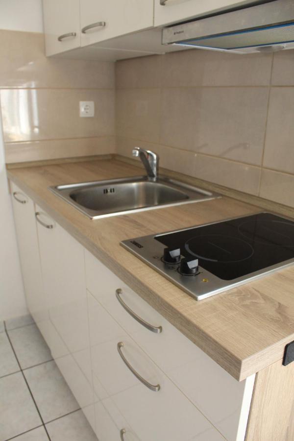 Apartments Kampor Damira Rab Town Extérieur photo