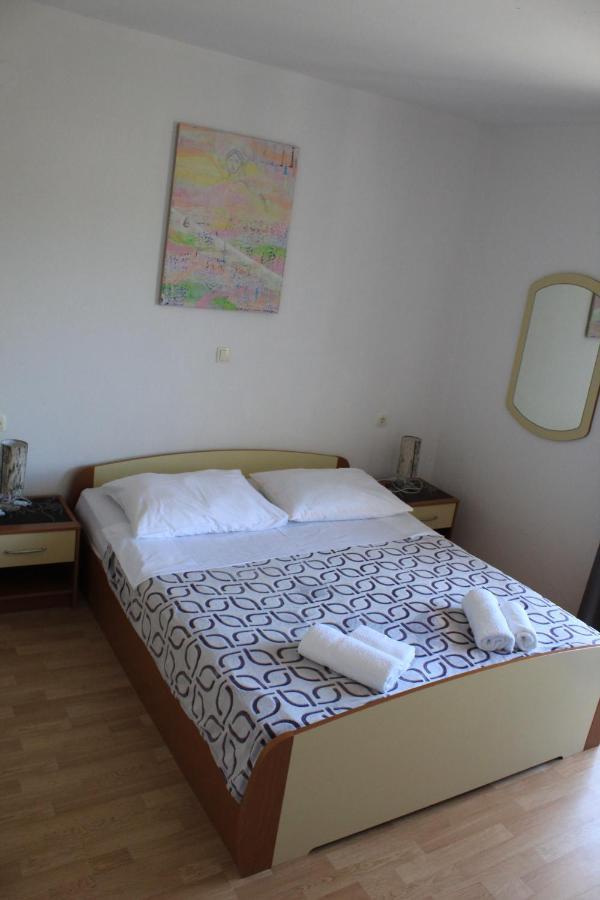 Apartments Kampor Damira Rab Town Extérieur photo