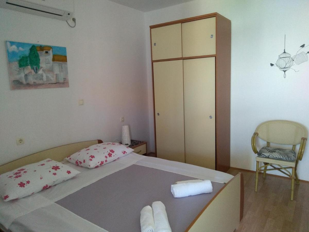 Apartments Kampor Damira Rab Town Extérieur photo