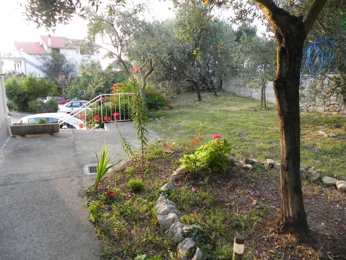 Apartments Kampor Damira Rab Town Extérieur photo